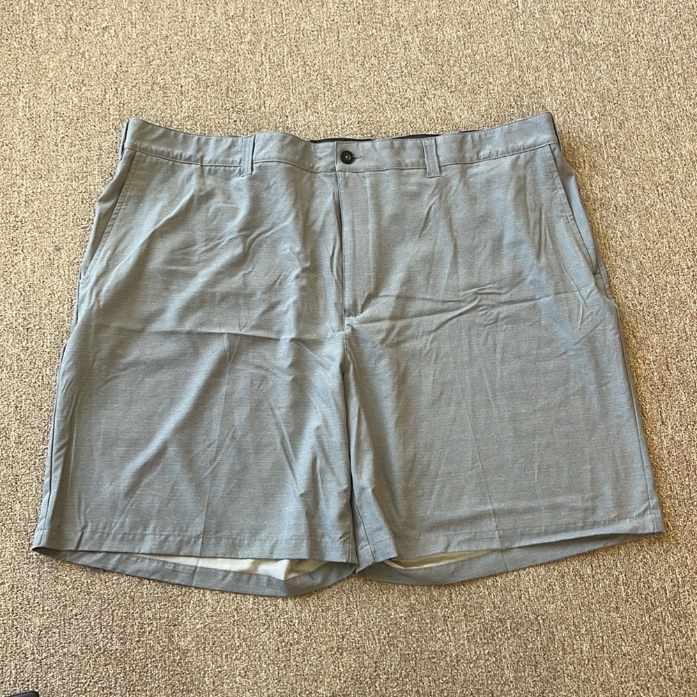 REEBOK SHORTS GRAY SIZE 52